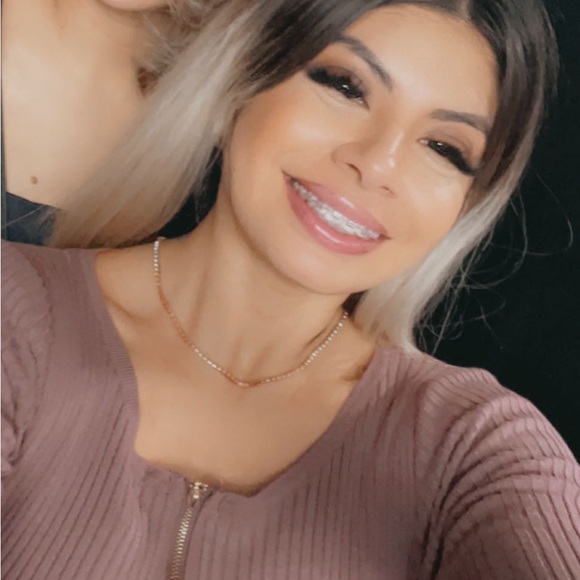 Meet your Posher, Yisel - Picture 1 of 1